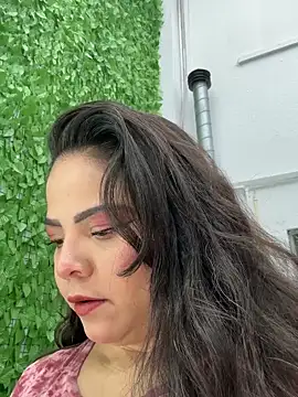 Snapshot of ROUSE_SINCLAIR chatting on November 11, 2025, 8:47 pm ROUSE SINCLAIR online show from November 11, 2025, 8:47 pm