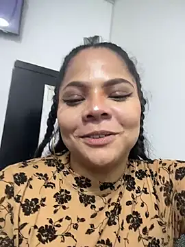 Snapshot of ROUSE_SINCLAIR chatting on October 31, 2025, 9:06 am ROUSE SINCLAIR online show from October 31, 2025, 9:06 am