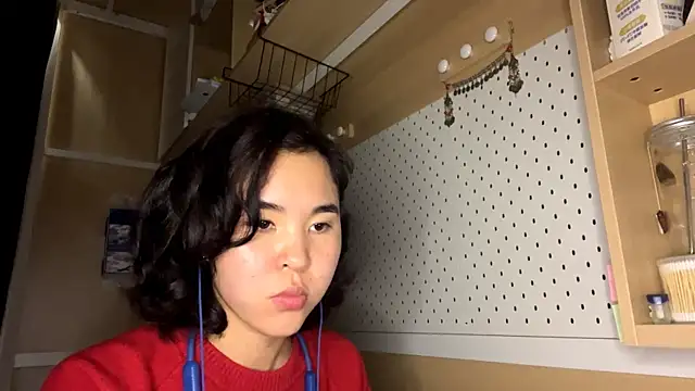 JennyCarpenter online show from April 22, 2026, 4:41 am