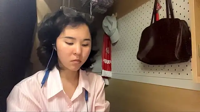 JennyCarpenter online show from June 8, 2026, 9:43 am