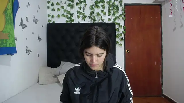 isabel 09 online show from February 22, 2026, 12:29 pm