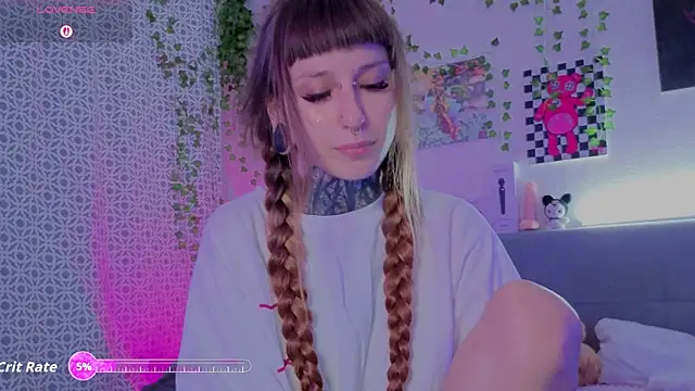 Snapshot of LilithPoison chatting on July 16, 2026, 9:12 pm LilithPoison online show from July 16, 2026, 9:12 pm