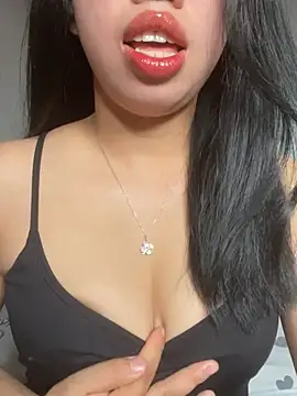 Rose-babyx online show from June 4, 2026, 2:27 am