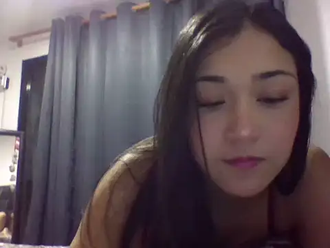 Sasha Blaze  online show from November 25, 2025, 4:46 am