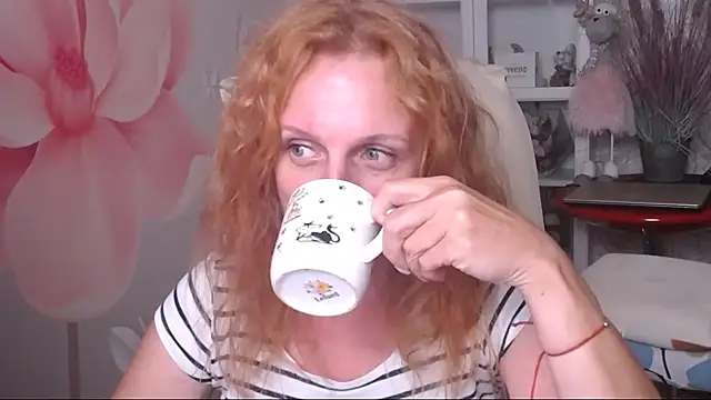 Snapshot of Venus_love1 chatting on July 29, 2026, 5:01 pm Venus love1 online show from July 29, 2026, 5:01 pm