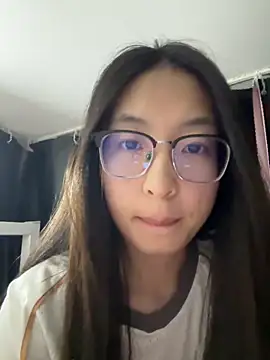 xiaobaimao6 online show from November 25, 2025, 4:07 pm