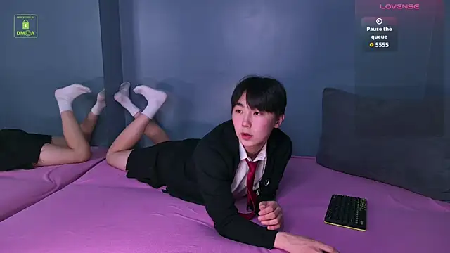 HeejinWang online show from December 17, 2025, 10:20 am