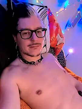 cruiserpup online show from October 19, 2025, 1:14 pm