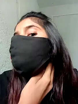 Aaisha-16 online show from October 29, 2025, 2:21 am