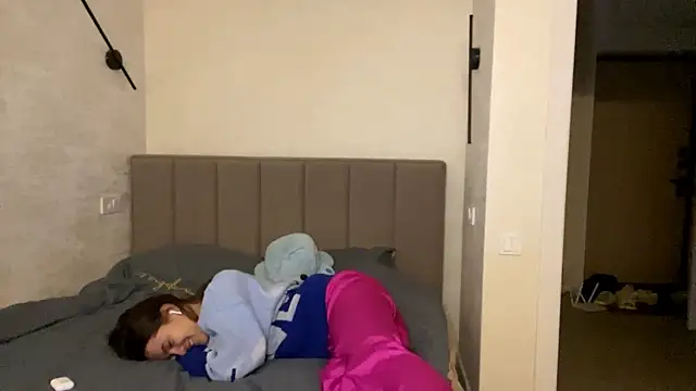 Snapshot of FavorLeila chatting on October 30, 2025, 2:04 pm FavorLeila online show from October 30, 2025, 2:04 pm