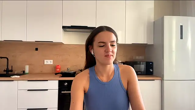 Snapshot of FavorLeila chatting on October 7, 2025, 1:12 pm FavorLeila online show from October 7, 2025, 1:12 pm