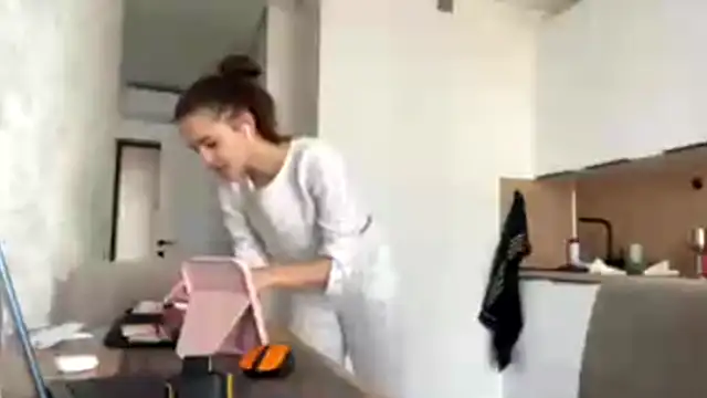 Snapshot of FavorLeila chatting on September 27, 2025, 9:48 am FavorLeila online show from September 27, 2025, 9:48 am