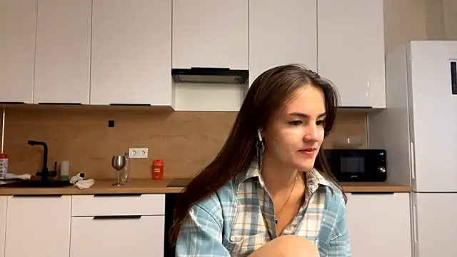 Snapshot of FavorLeila chatting on October 3, 2025, 2:07 pm FavorLeila online show from October 3, 2025, 2:07 pm