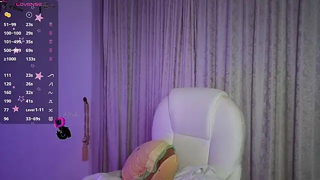 stephymoon  online show from November 12, 2025, 4:16 am