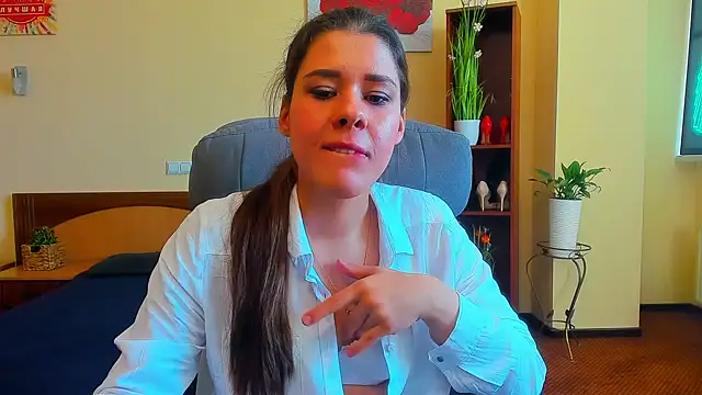 Joannia online show from September 23, 2025, 7:04 am