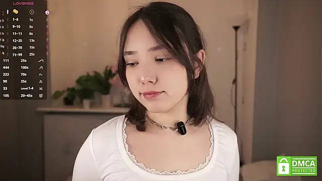 RenaeConnerley online show from November 28, 2025, 6:02 am