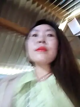 Snapshot of Siathong chatting on October 12, 2025, 2:57 am Siathong online show from October 12, 2025, 2:57 am