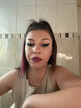 Snapshot of ZayaRose chatting on October 20, 2025, 2:06 pm ZayaRose online show from October 20, 2025, 2:06 pm