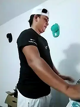 Alex man23 online show from September 26, 2025, 3:02 am