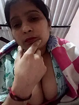 aliya-jaan71 online show from November 5, 2025, 6:11 pm