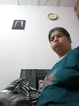 Snapshot of aliya-jaan71 chatting on March 24, 2026, 1:55 pm aliya-jaan71 online show from March 24, 2026, 1:55 pm