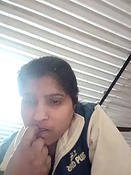 Snapshot of aliya-jaan71 chatting on February 4, 2026, 9:43 pm aliya-jaan71 online show from February 4, 2026, 9:43 pm