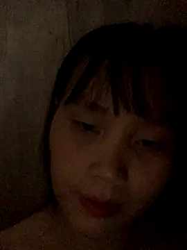 Snapshot of huong-18 chatting on October 4, 2025, 2:18 pm huong-18 online show from October 4, 2025, 2:18 pm