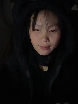 huong-18 online show from November 18, 2025, 4:54 pm