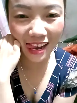 Snapshot of _losrt_cherry_ chatting on September 29, 2025, 9:27 am losrt cherry online show from September 29, 2025, 9:27 am