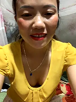 Snapshot of _losrt_cherry_ chatting on October 3, 2025, 1:12 pm losrt cherry online show from October 3, 2025, 1:12 pm