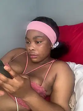 Snapshot of Hornysweetheart chatting on March 5, 2026, 12:46 pm Hornysweetheart online show from March 5, 2026, 12:46 pm