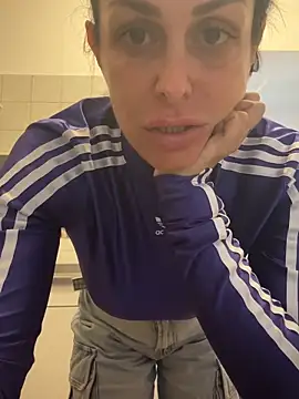 ainaht online show from March 25, 2026, 8:57 am