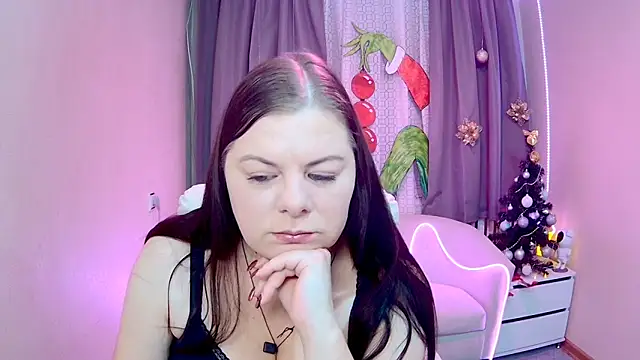 BritneyRaine online show from December 3, 2025, 7:30 am