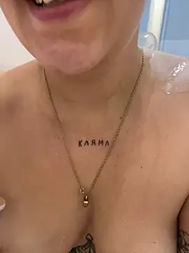 Snapshot of anonyme_hot47 chatting on December 5, 2025, 1:32 pm anonyme hot47 online show from December 5, 2025, 1:32 pm