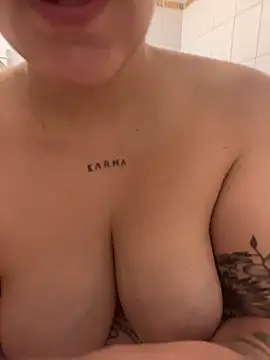 Snapshot of anonyme_hot47 chatting on April 13, 2026, 9:35 am anonyme hot47 online show from April 13, 2026, 9:35 am