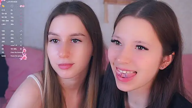 GabrielleLynchard online show from December 5, 2025, 7:23 pm