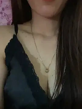 Snapshot of Moon_pusy chatting on July 19, 2026, 9:39 am Moon pusy online show from July 19, 2026, 9:39 am