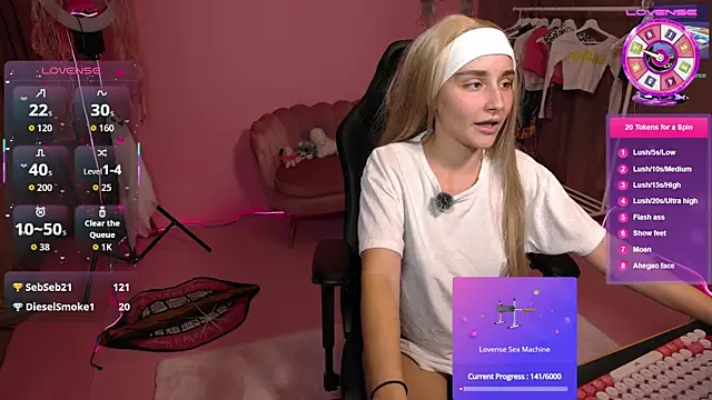 Snapshot of kaylaxsweet chatting on November 3, 2025, 11:19 pm kaylaxsweet online show from November 3, 2025, 11:19 pm