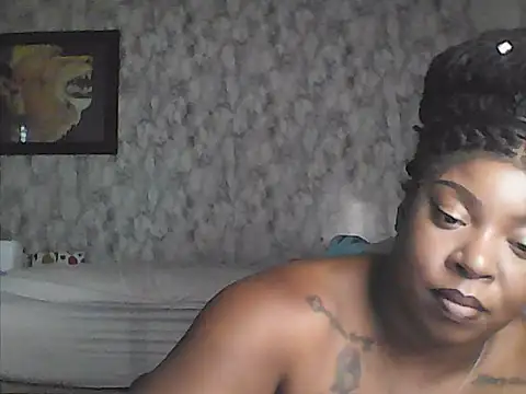 BellaBlaze25 online show from June 8, 2026, 3:45 pm