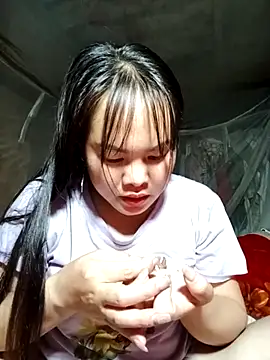 Snapshot of emilyzz chatting on February 19, 2026, 1:19 pm emilyzz online show from February 19, 2026, 1:19 pm