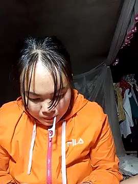 Snapshot of emilyzz chatting on January 17, 2026, 3:04 pm emilyzz online show from January 17, 2026, 3:04 pm