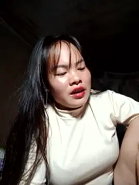 Snapshot of emilyzz chatting on March 2, 2026, 2:24 pm emilyzz online show from March 2, 2026, 2:24 pm