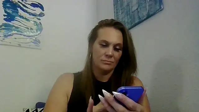 Snapshot of Ariasweetaspie chatting on September 23, 2025, 8:16 pm Ariasweetaspie online show from September 23, 2025, 8:16 pm