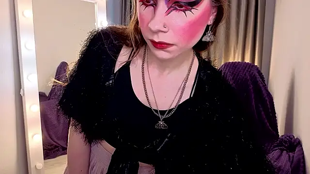 KarenSmitht online show from March 23, 2026, 6:13 am