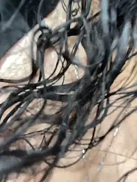 krisstenSantos online show from October 8, 2025, 11:23 am