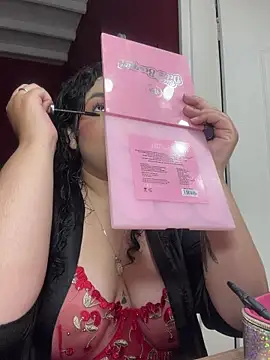 krisstenSantos online show from January 14, 2026, 1:26 pm