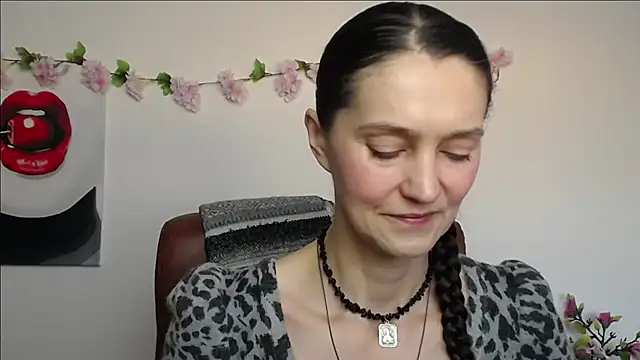 TayaFinch online show from January 19, 2026, 1:26 pm