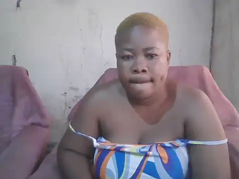 Snapshot of Bustyass93 chatting on January 7, 2026, 10:20 am Bustyass93 online show from January 7, 2026, 10:20 am