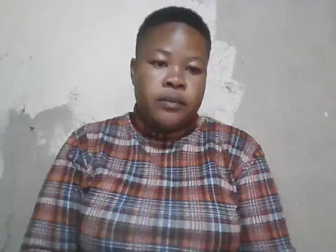 Snapshot of Bustyass93 chatting on November 17, 2025, 5:55 am Bustyass93 online show from November 17, 2025, 5:55 am