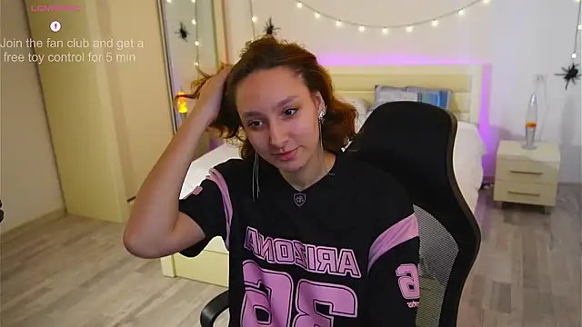 LilyannRosse online show from October 28, 2025, 7:07 am